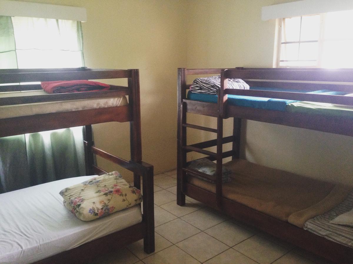 Hostel Kumunzi Backpackers Lusaka Exterior foto