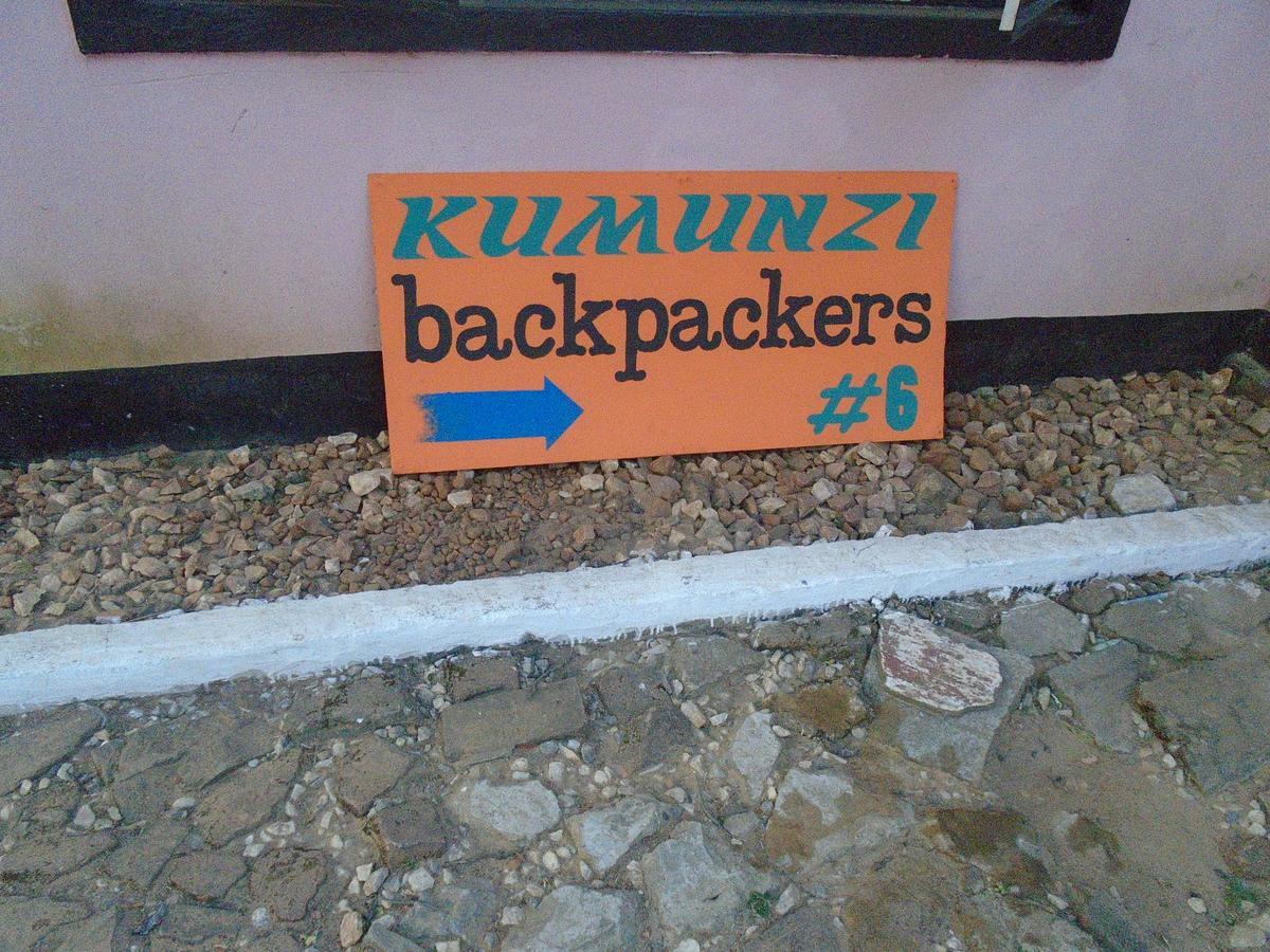 Hostel Kumunzi Backpackers Lusaka Exterior foto